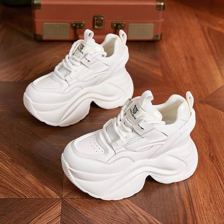 低帮女子轻便车缝线系带鞋马丁靴韩版时尚网面小白鞋百搭厚底