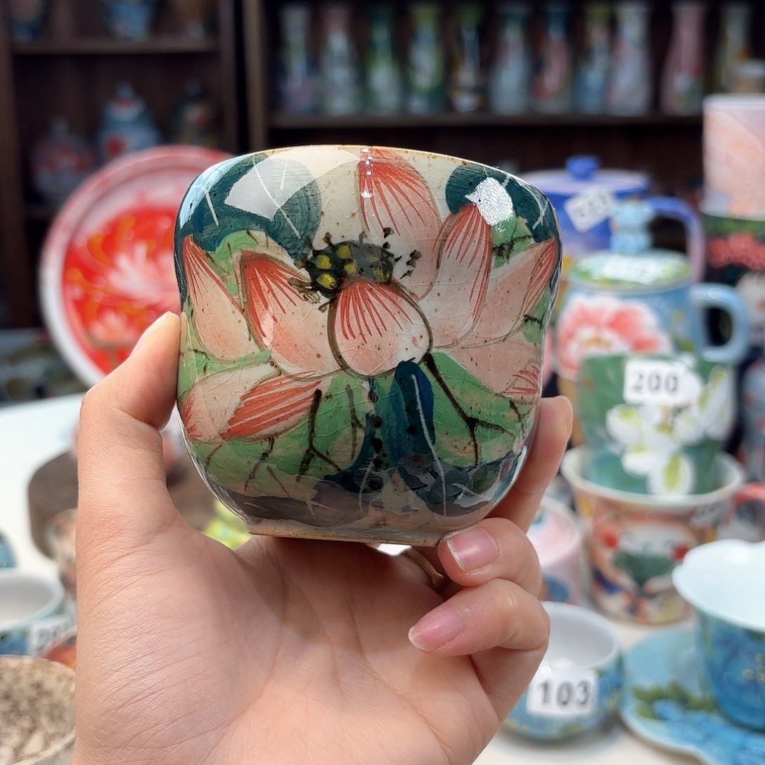 瓷片兔兔好de a l l l l l