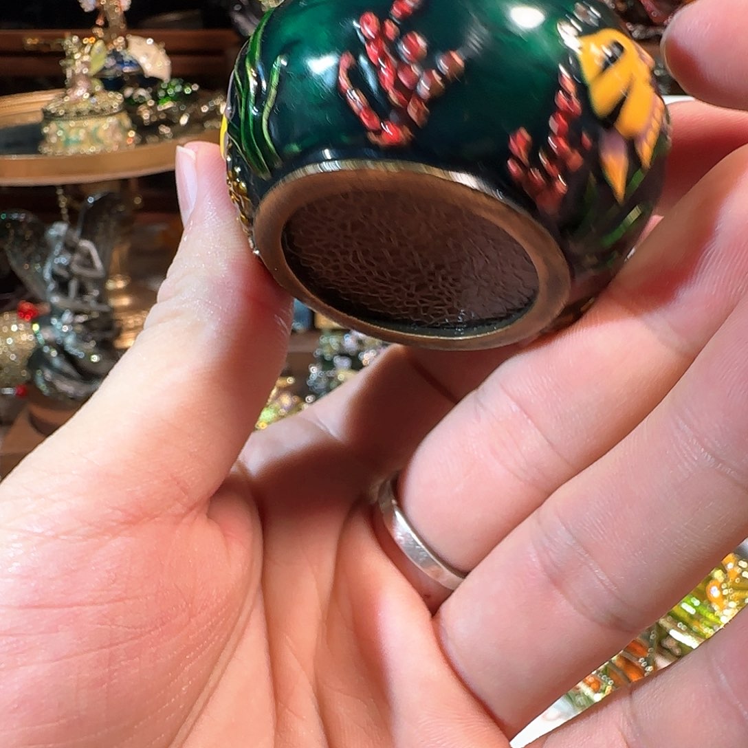 手工制品请勿吹毛求疵