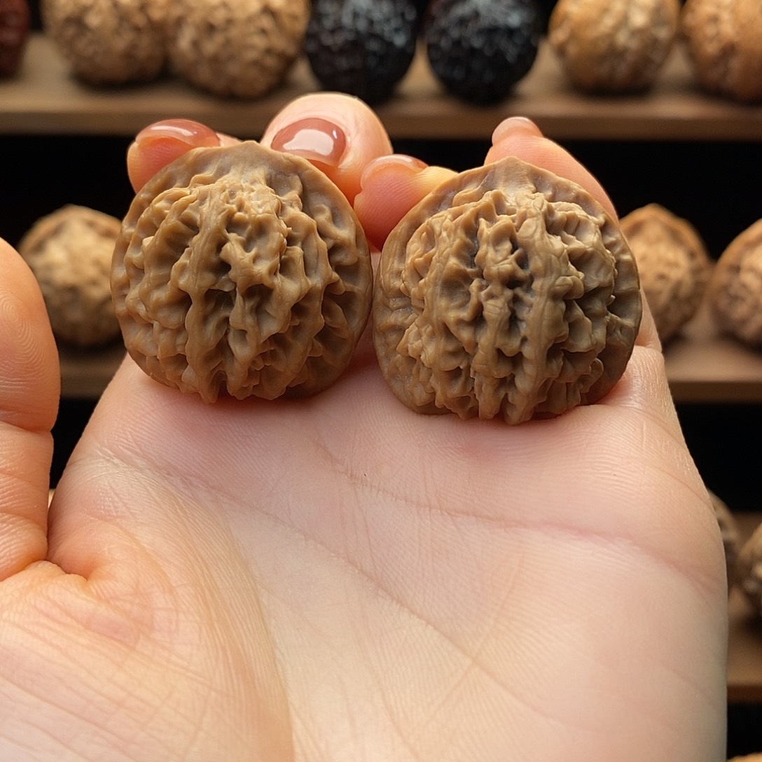 ***吊坠文玩核桃秦闷11（静静文玩）