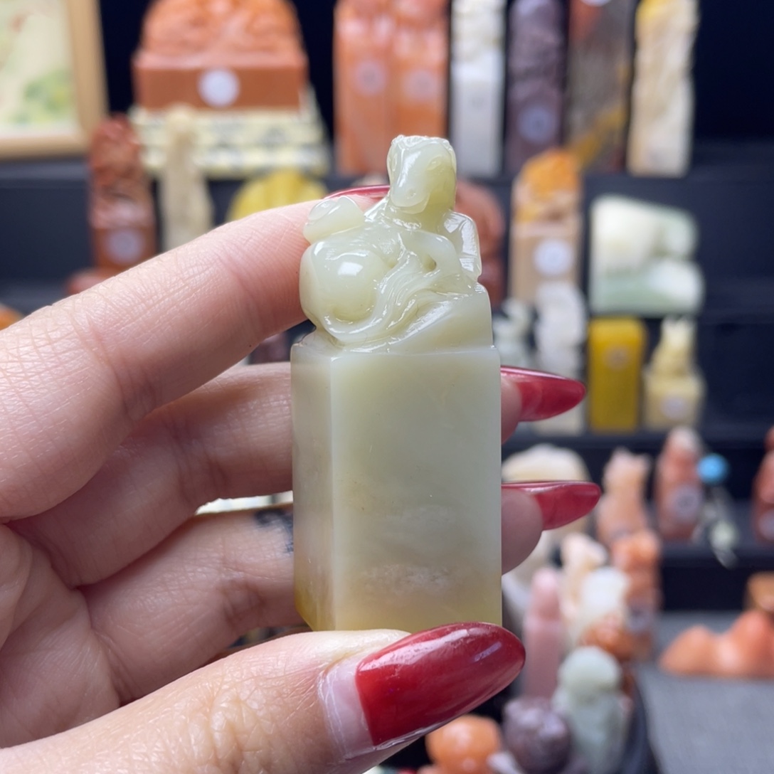 寿山石印石马上来财