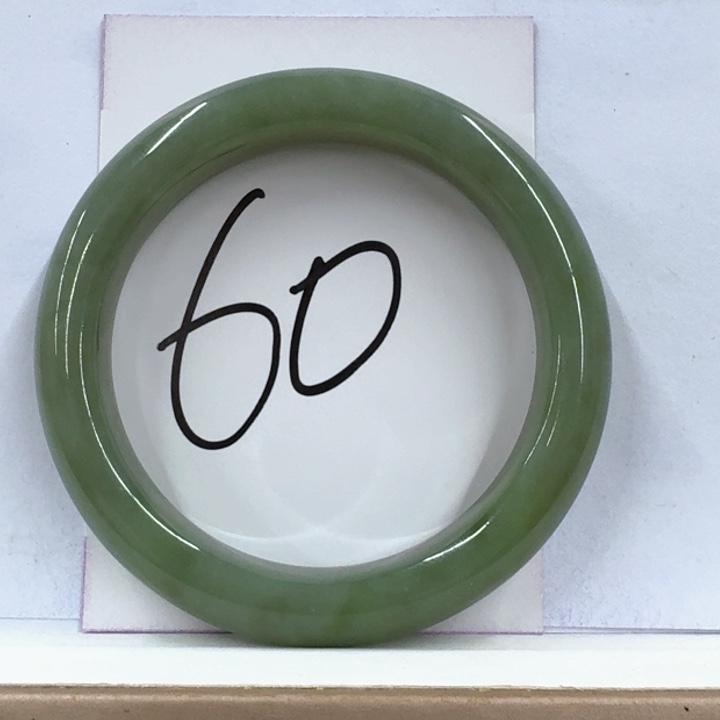 快***谱和田玉手镯未镶嵌