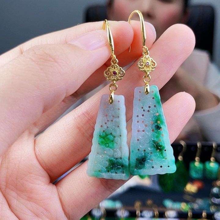 翡翠耳饰未镶嵌饰品