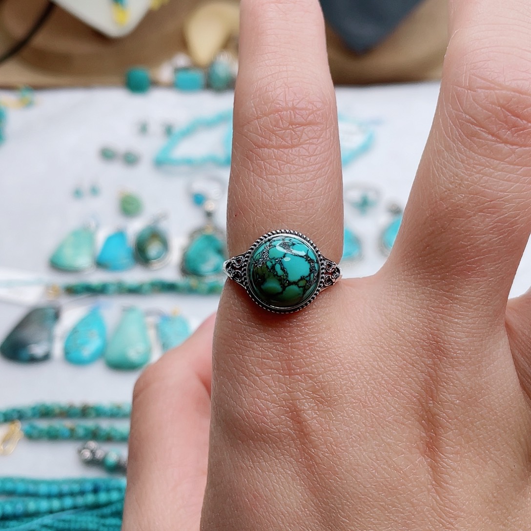 用***8绿松石未镶嵌绿松石