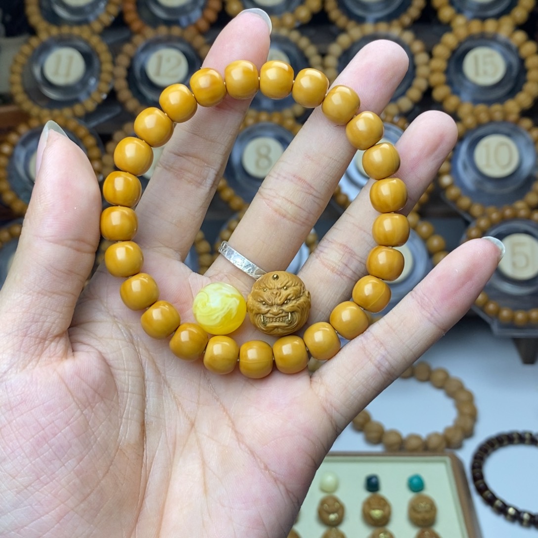 张***.猴头核桃吊坠小老型➕镶嵌单颗