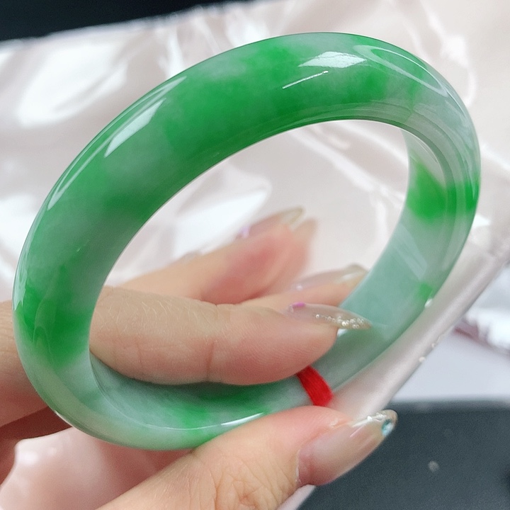 未镶嵌手镯翡翠，902