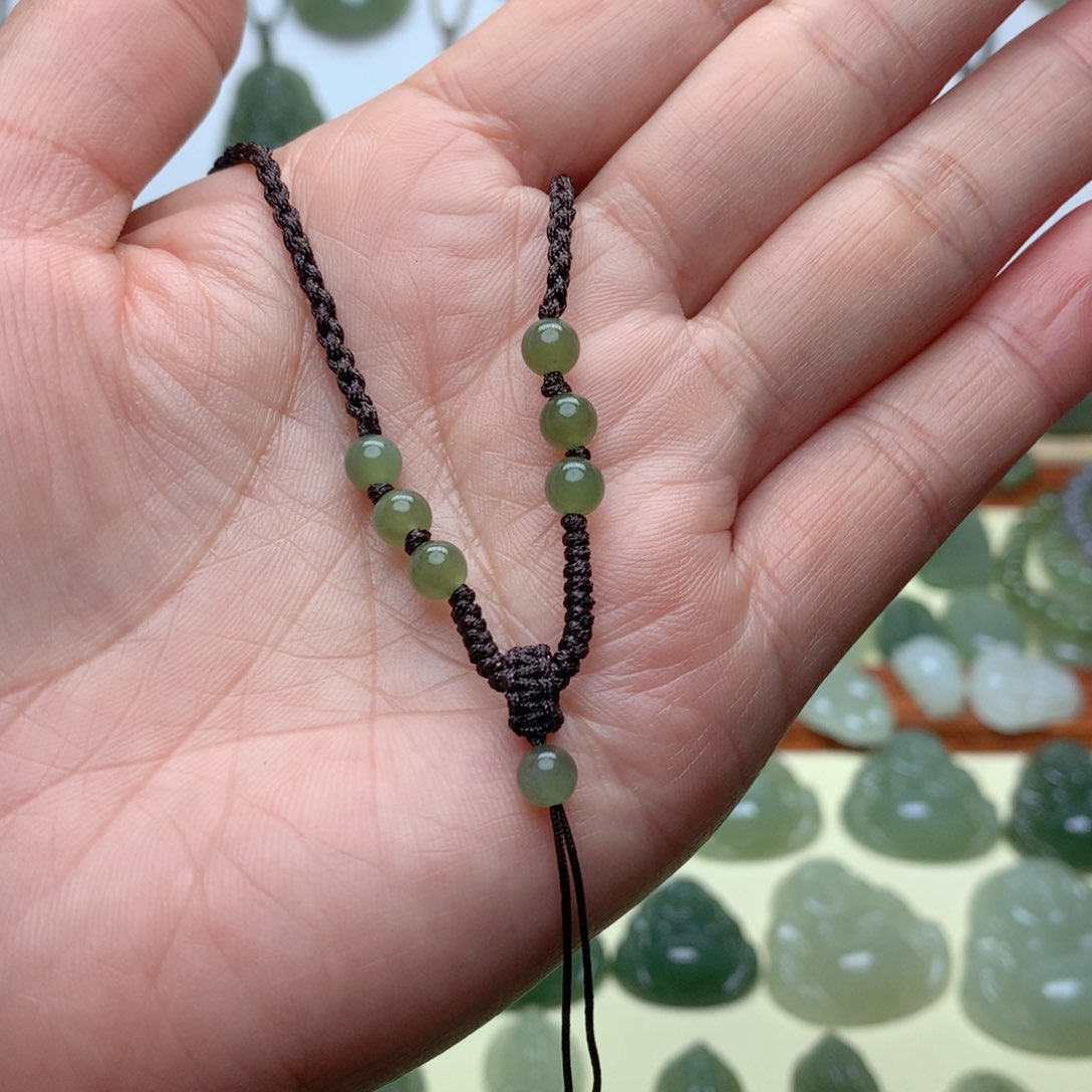 和田玉吊坠未镶嵌