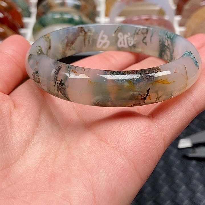 手镯玛瑙/玉髓未镶嵌