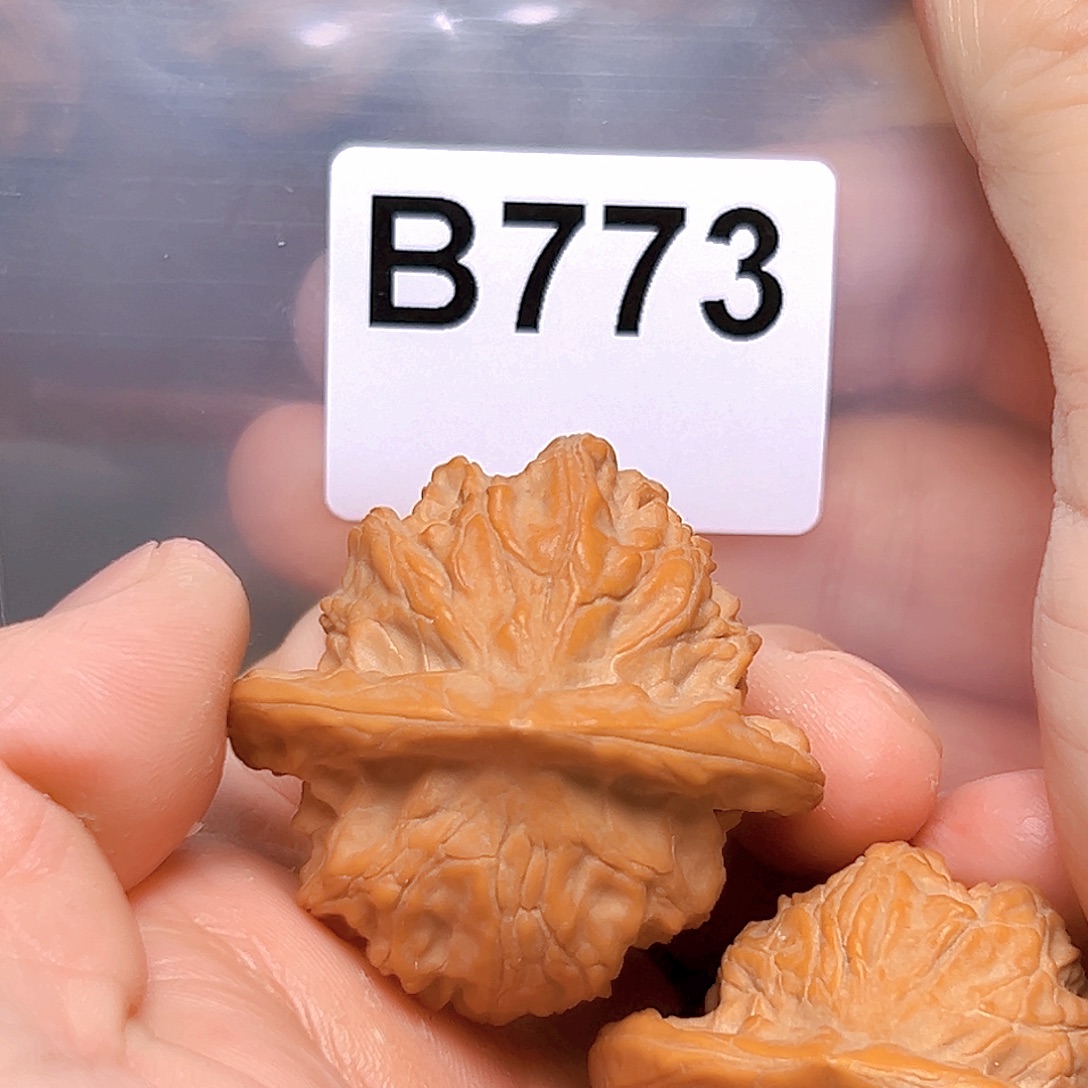 文玩核桃吊坠42图图