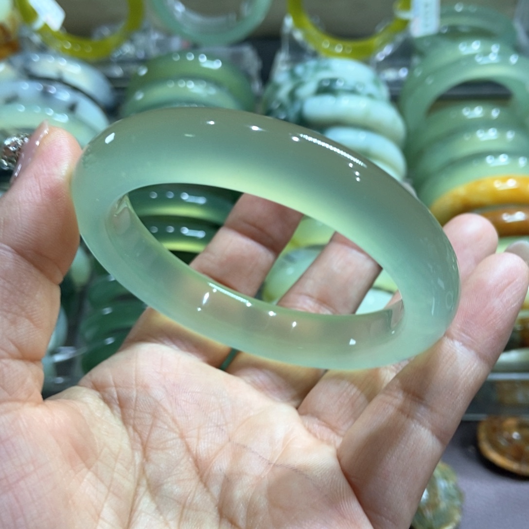 岫玉未镶嵌手镯60