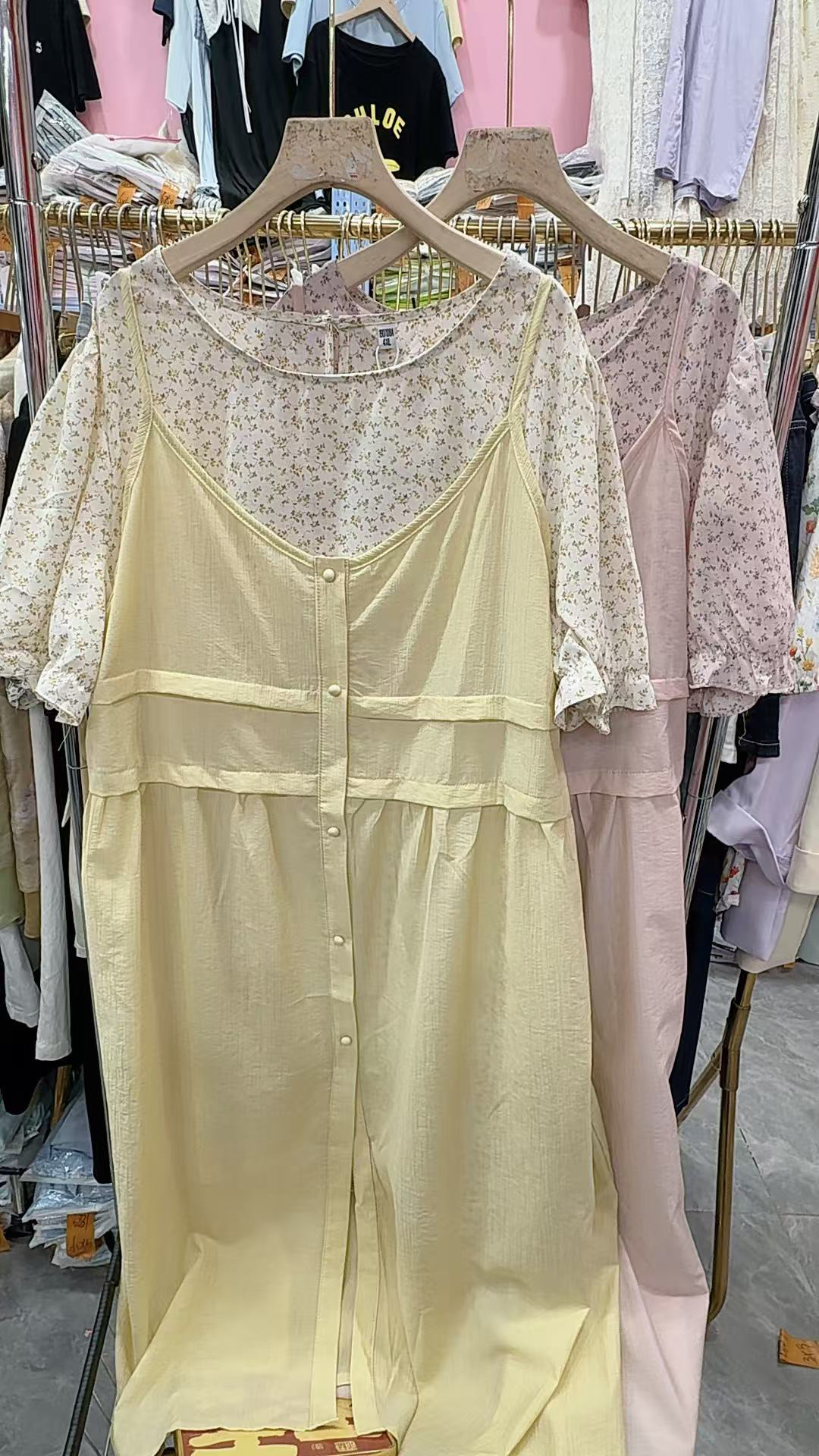 妮妮家5093夏季新款碎花短袖长裙➕吊带裙两件套！！