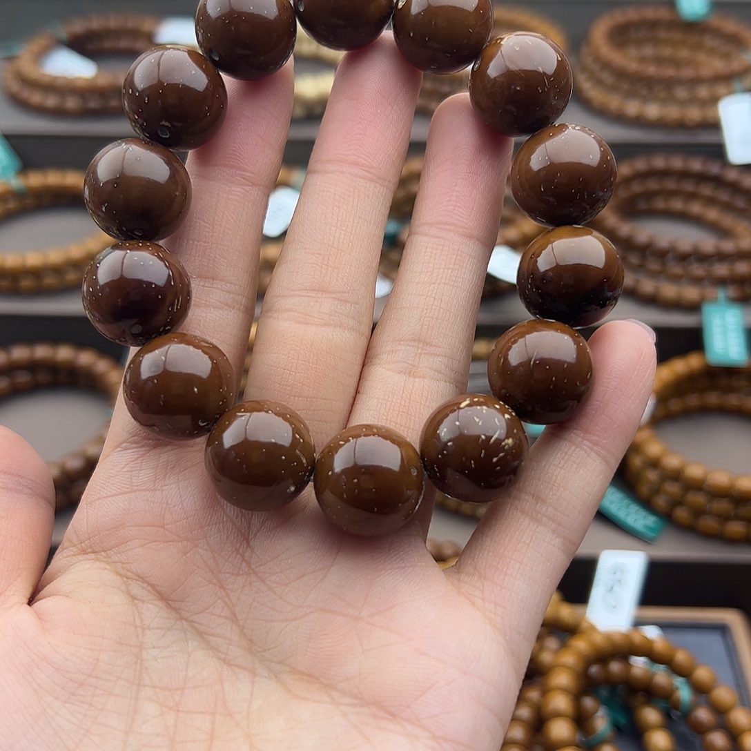 手串紫金鼠16.9光珠瑕疵