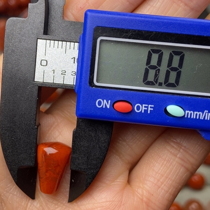 南红玛瑙配饰未镶嵌