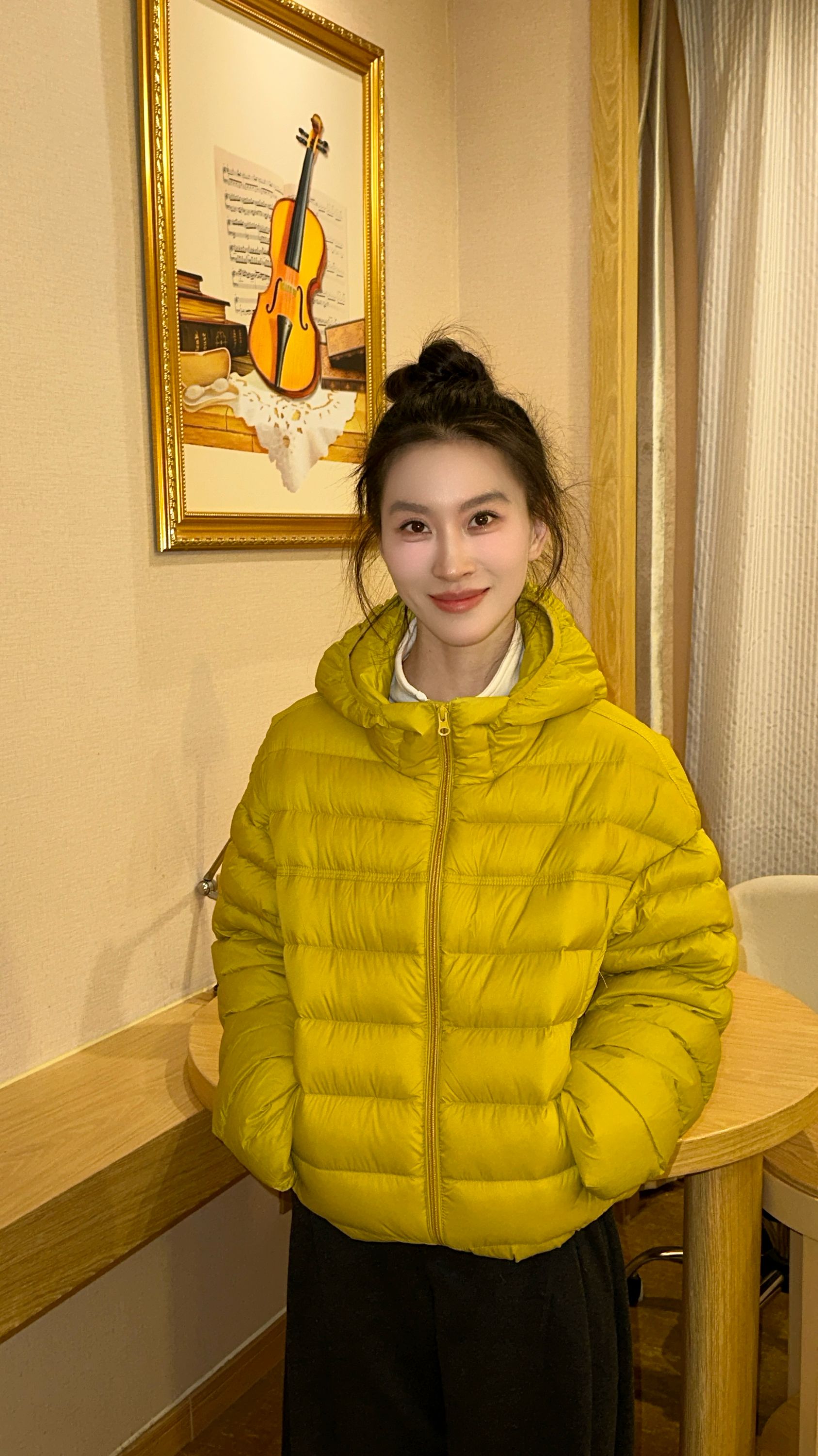 90白鸭绒排骨羽绒服女短款连帽2025新款泡芙小个子宽松外套