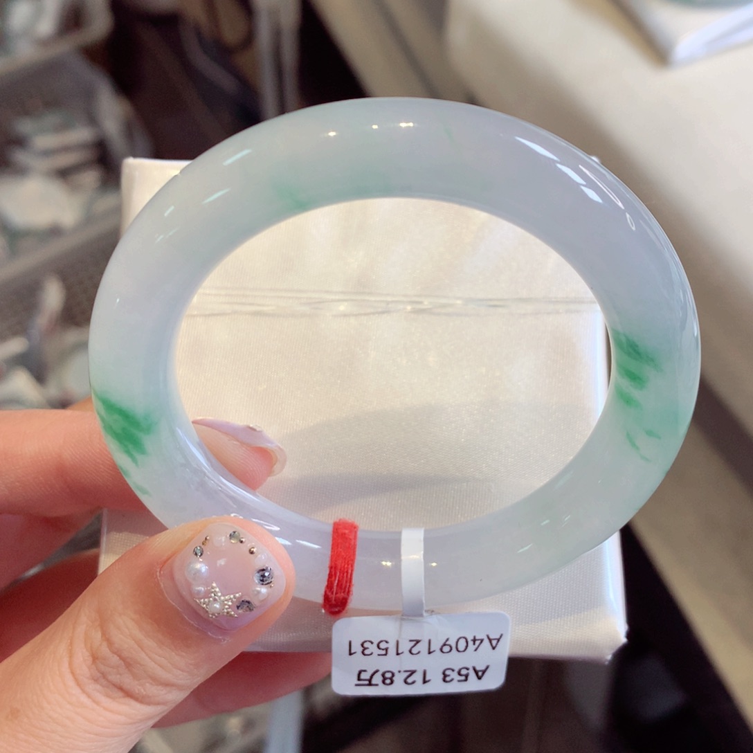 翡翠手镯未镶嵌34圆条77