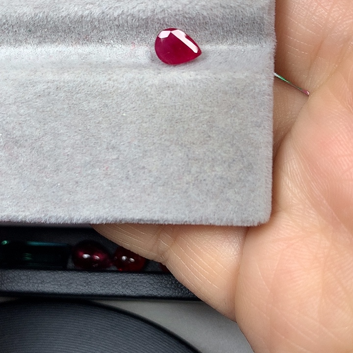 红宝石裸石1.03ct缅甸鸽血红红宝石