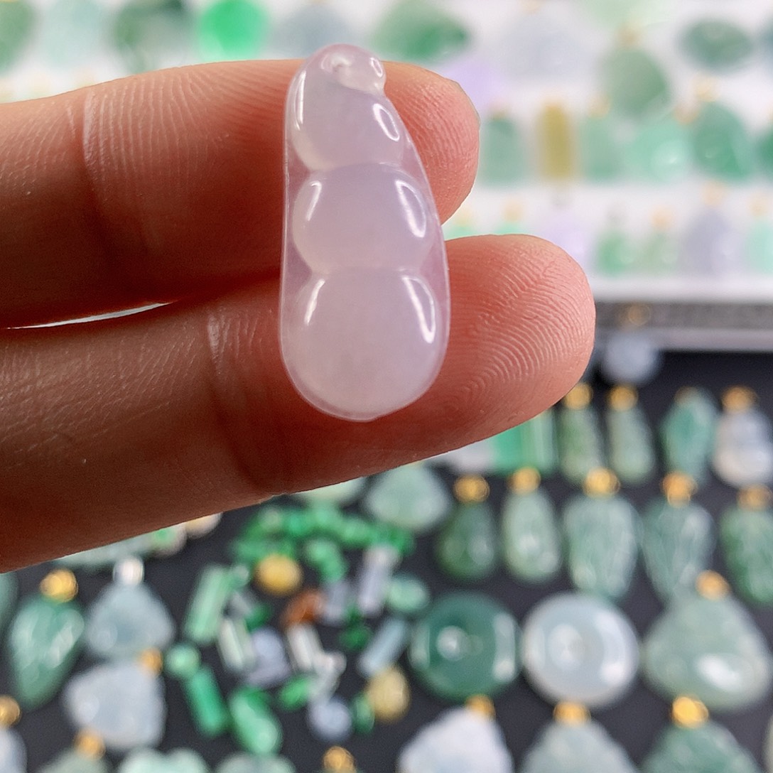 翡翠未镶嵌颈饰缅甸天然A货翡翠 豆子