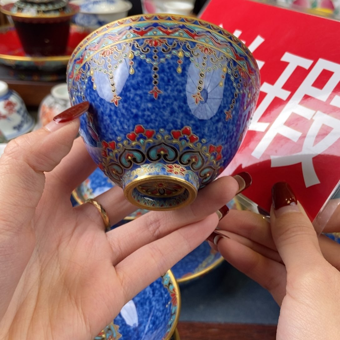 陶瓷艺术家的作品是一种非常