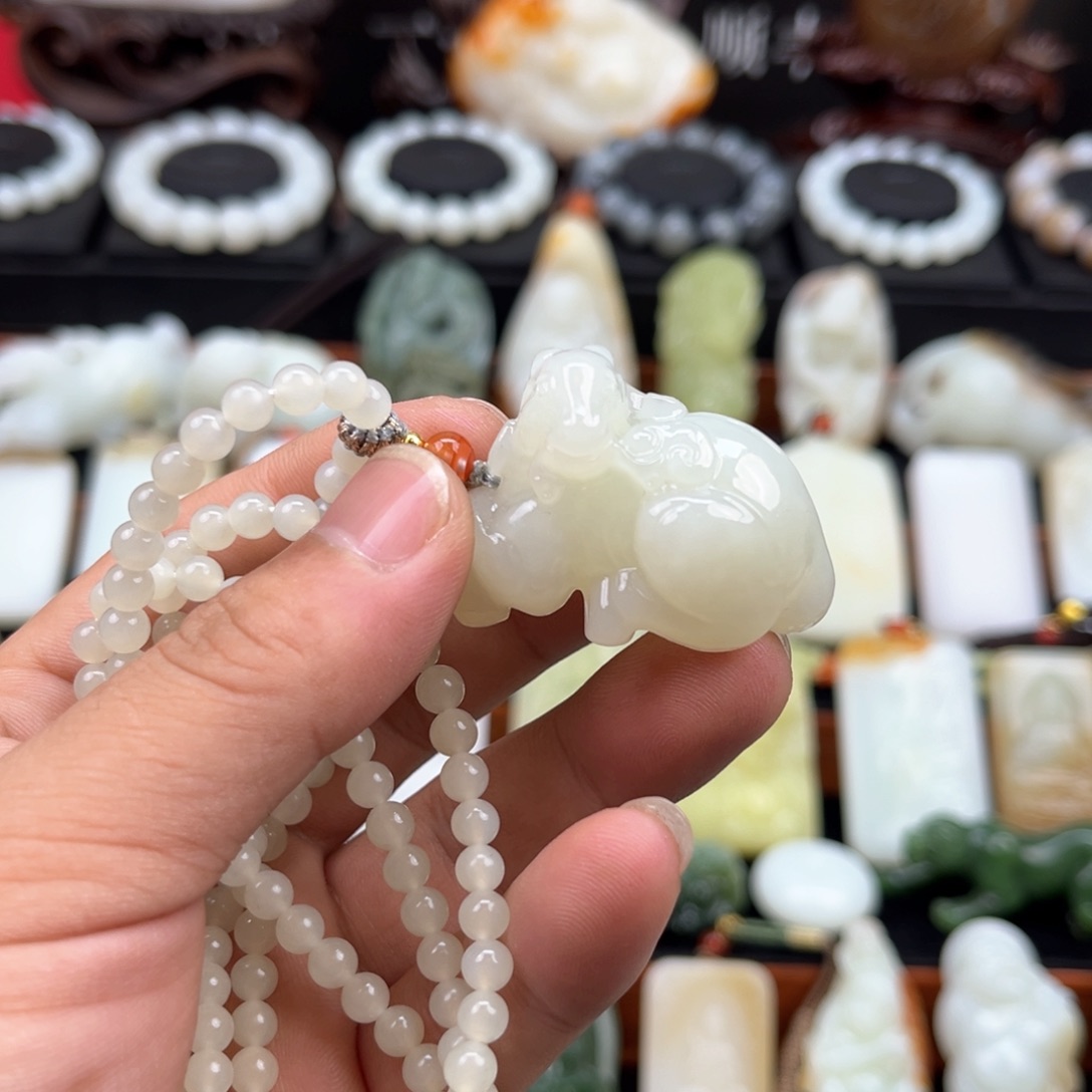 和田玉未镶嵌挂件