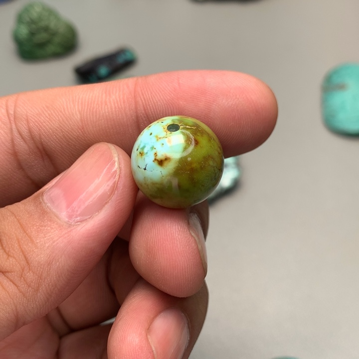 淬***火绿松石未镶嵌颈饰