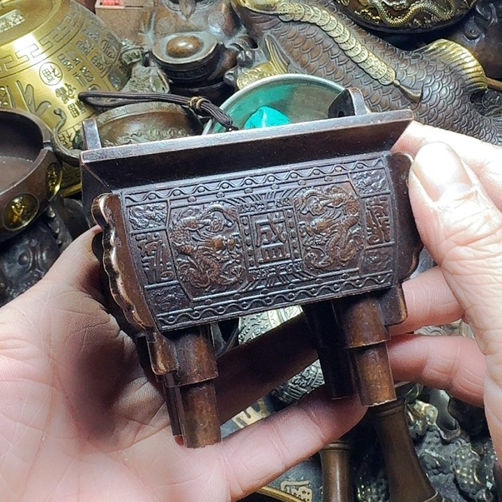 铜器摆件收收藏藏