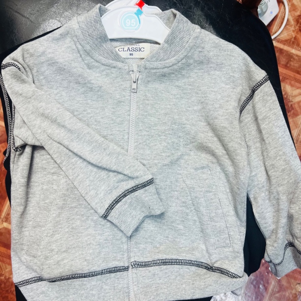 套头厚款春秋常规款运动风套装灰色连帽夹克童装卫衣