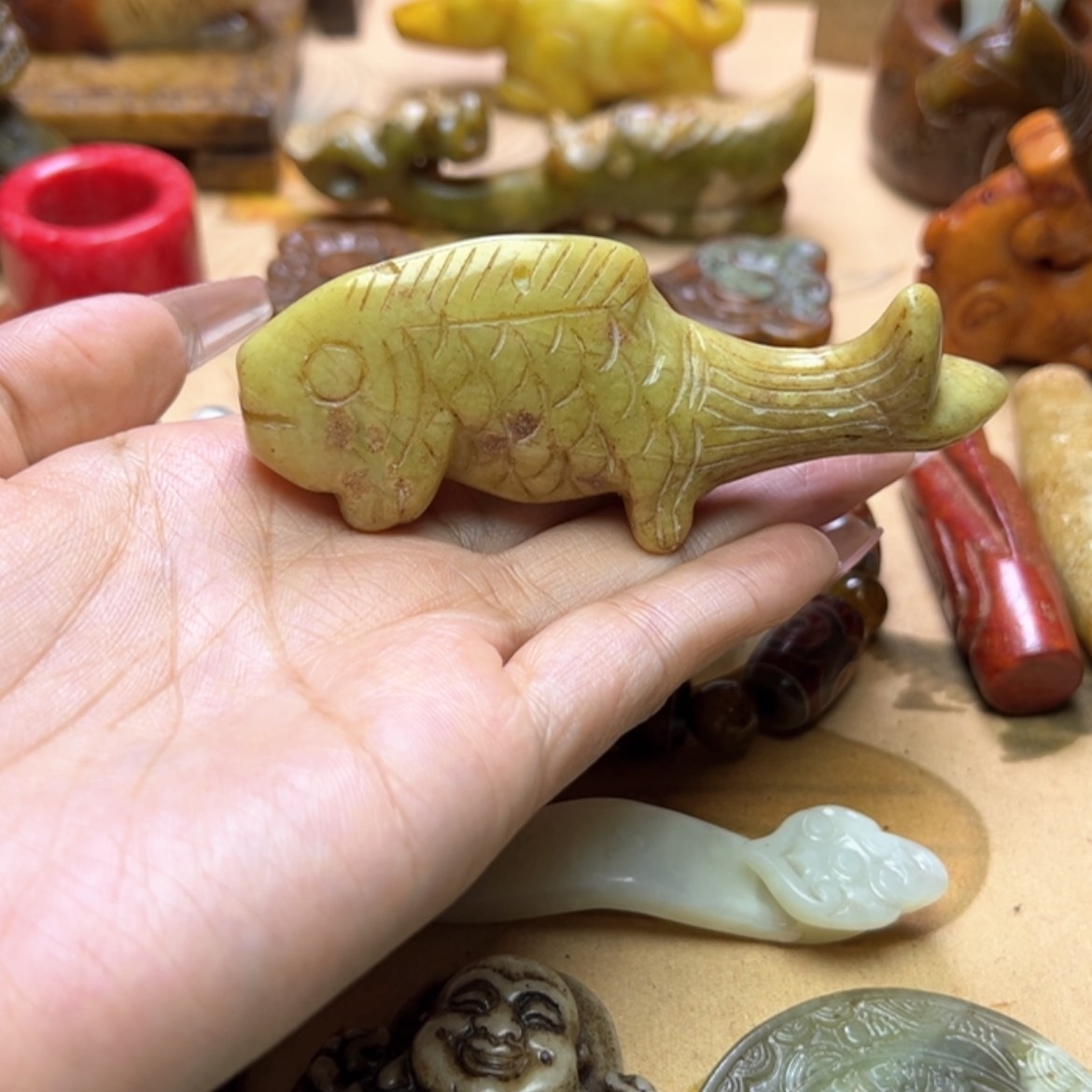 【闪购商品】蛇纹石玉颈饰未镶嵌