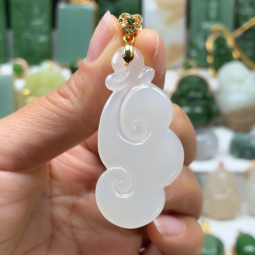 和田玉未镶嵌颈饰