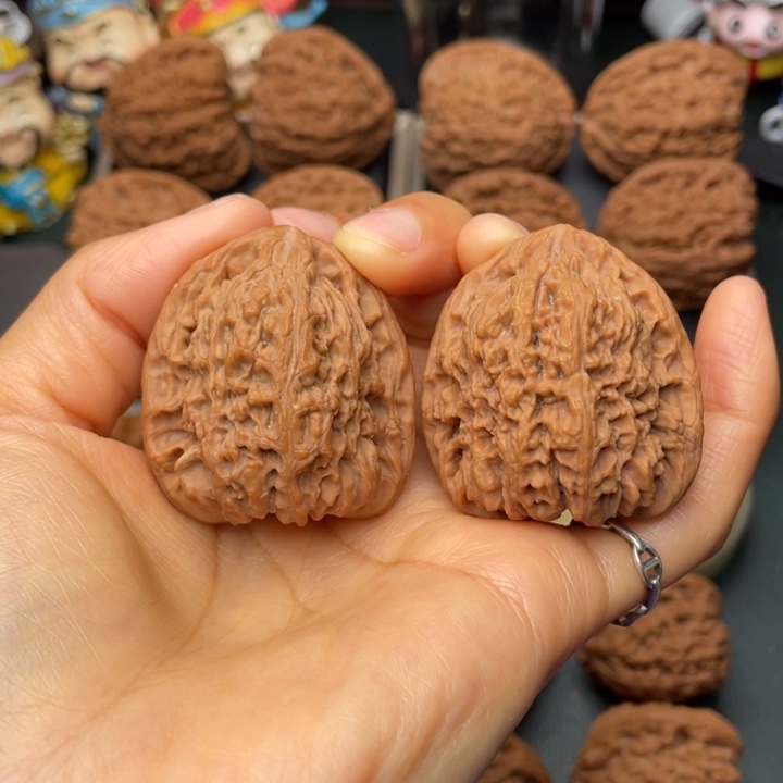 吊坠文玩核桃393742尺溜肩膀炮弹子弹头