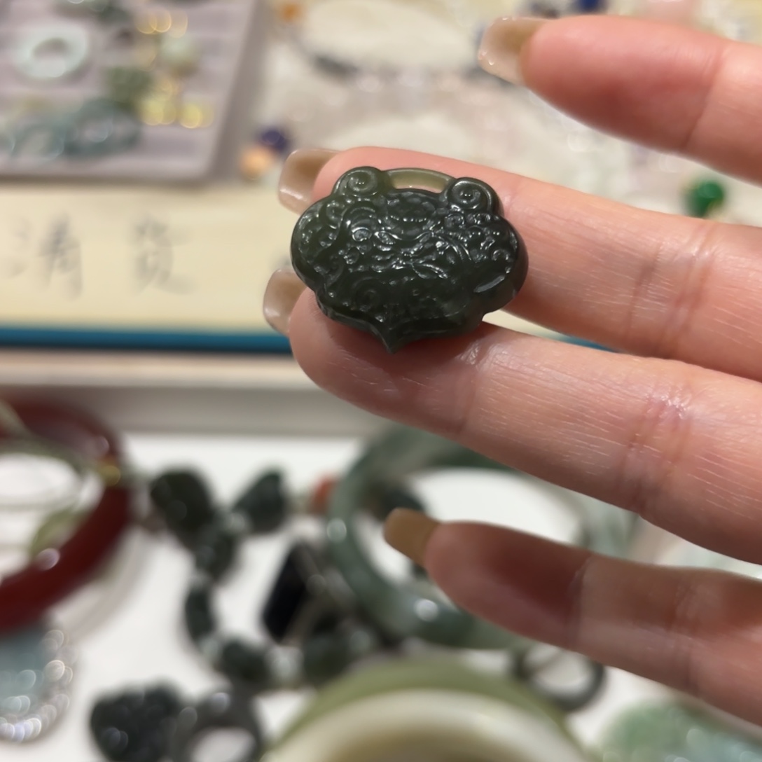 和田玉未镶嵌颈饰60485