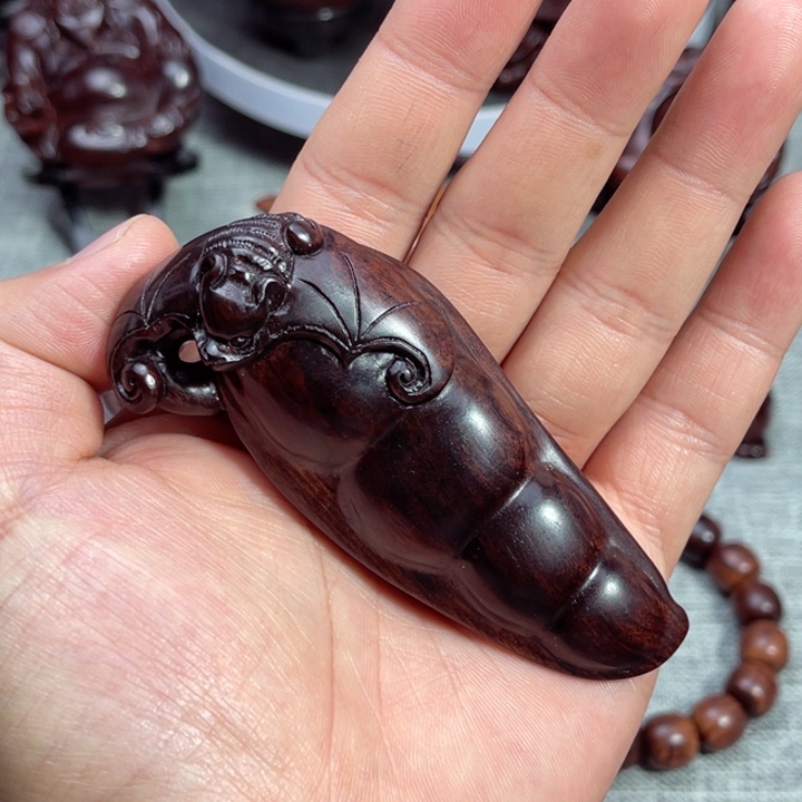 把件黄花梨/降香黄檀福豆