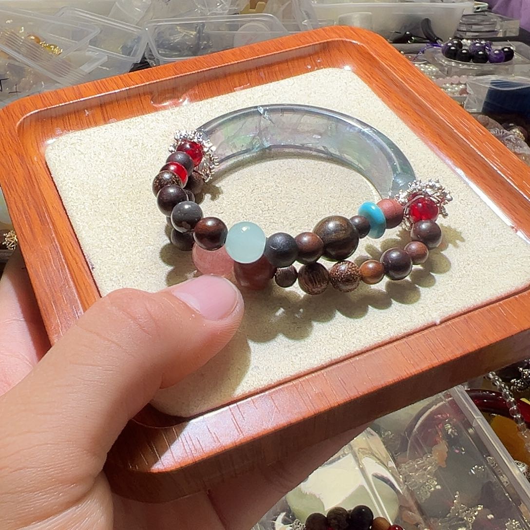 未镶嵌水晶手链水晶手链