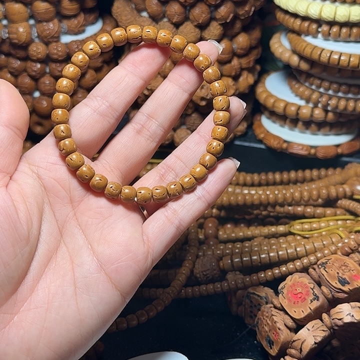 手串桃核7.5乘6.5老型核片