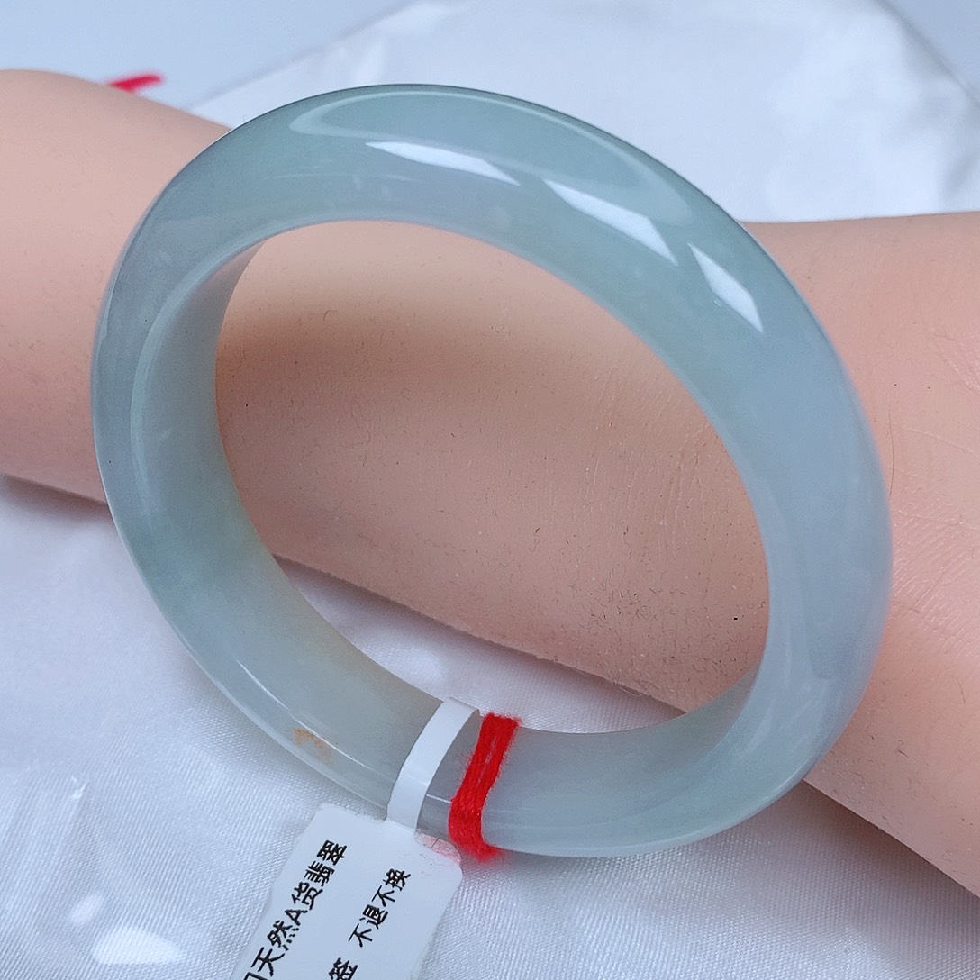 【闪购商品】翡翠手镯未镶嵌，55