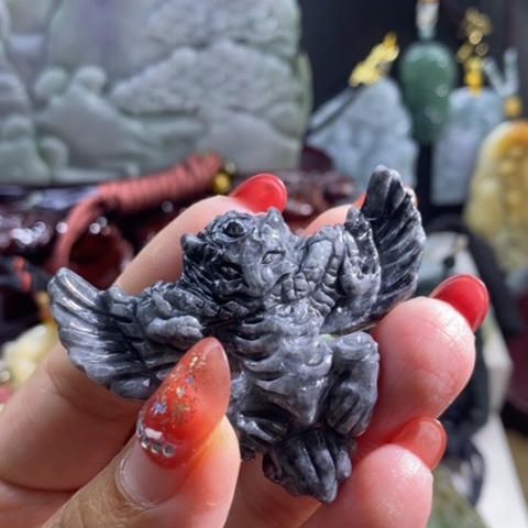 【闪购商品】颈饰未镶嵌翡翠鹰