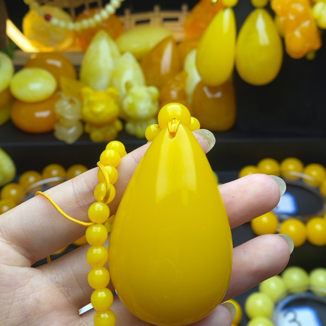 o***^全品无暇水滴吊坠