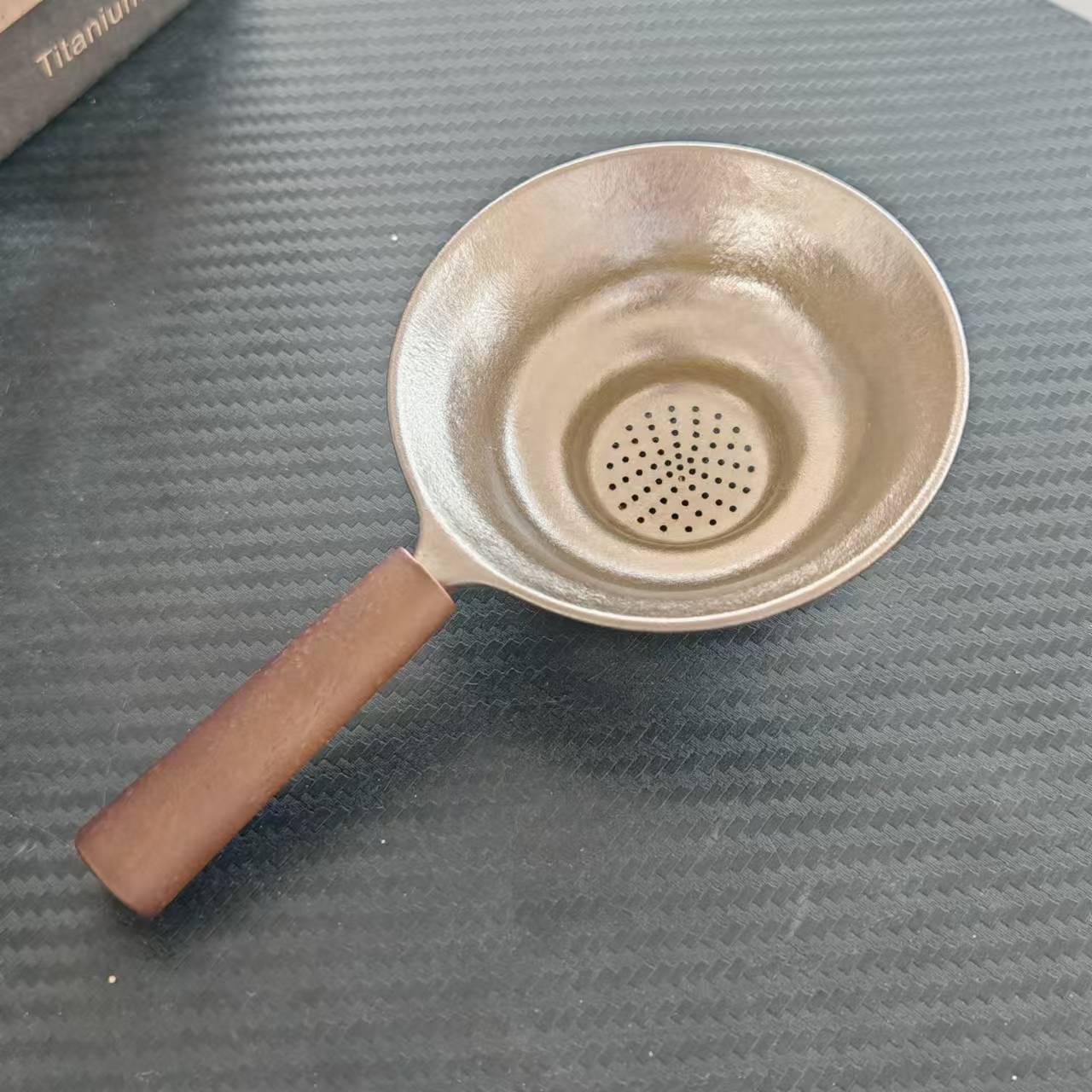 [工厂直销]纯钛茶滤带木手柄功夫泡茶滤网滤茶器钛茶漏细密钛过滤