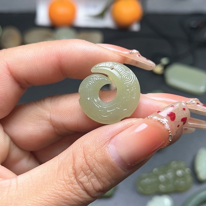 【闪购商品】和田玉颈饰未镶嵌是***！