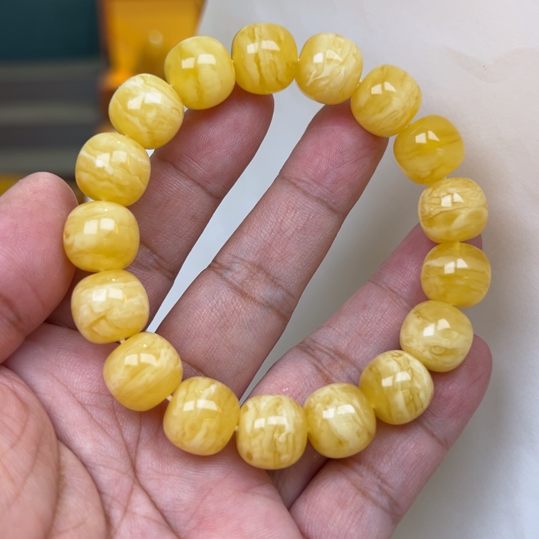 蜜蜡未镶嵌珠宝奇石13加25.3克