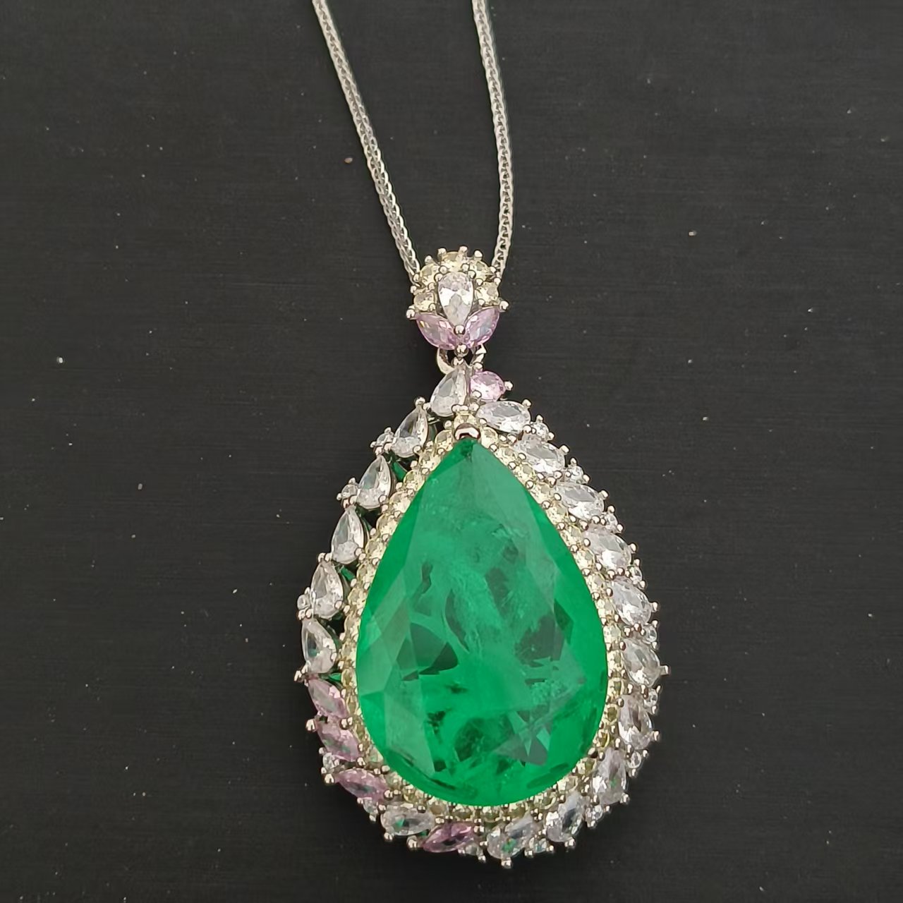   【南非定制】经典高级轻奢大气百搭吊坠  xd2145514