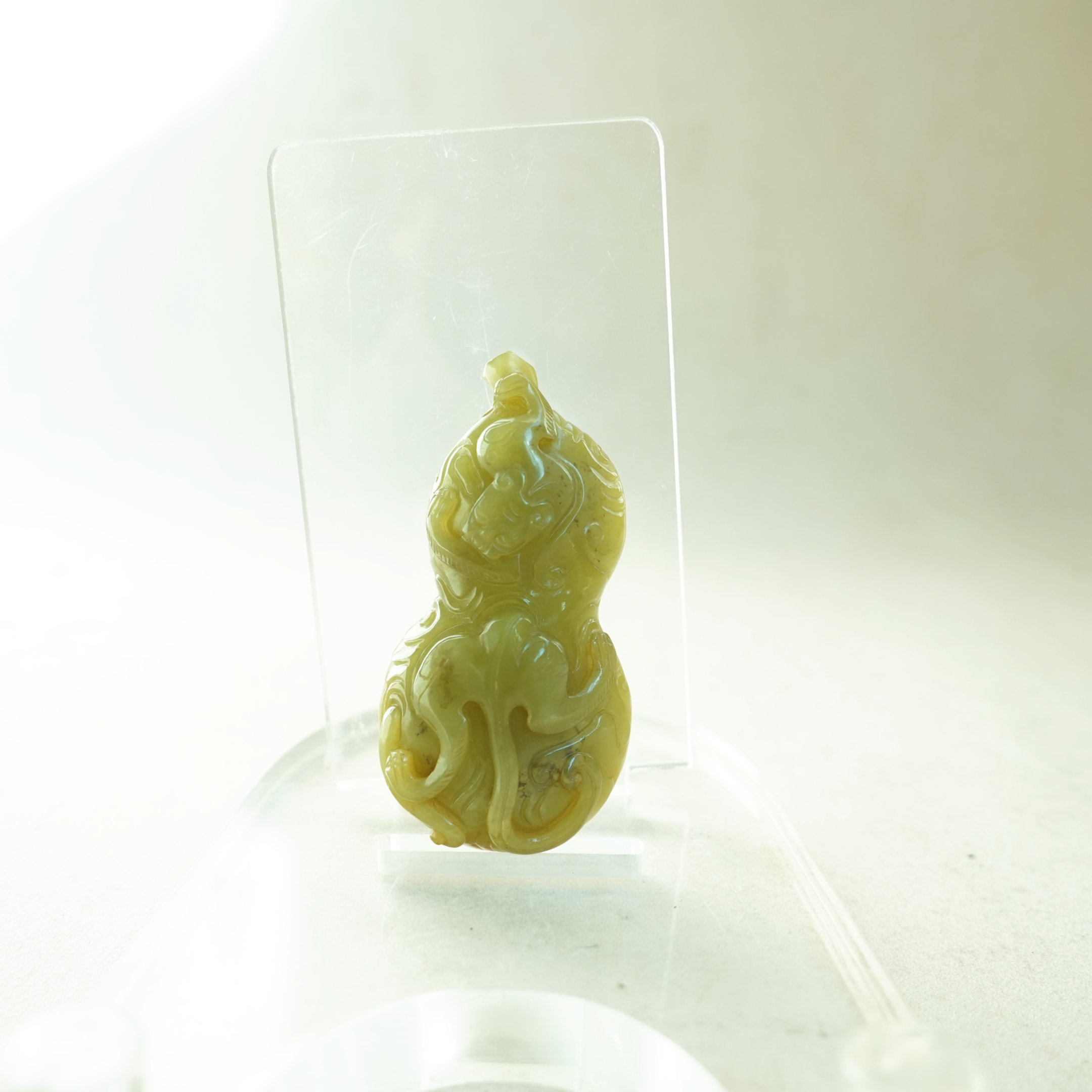 文华开物第31期拍品 7 清代 和田黄玉螭龙纹葫芦印章