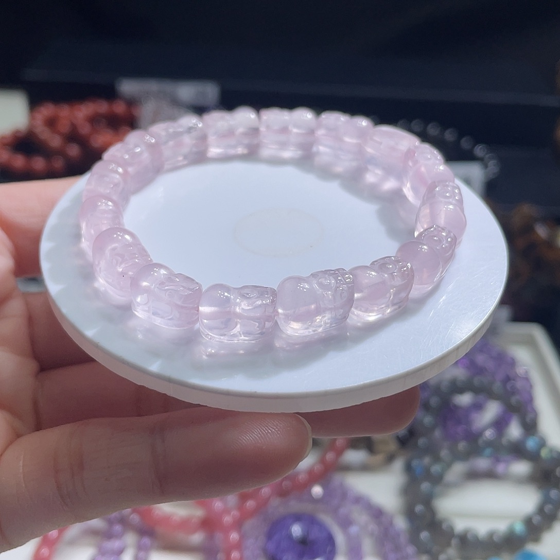 未镶嵌水晶手链粉晶皮鞋88元