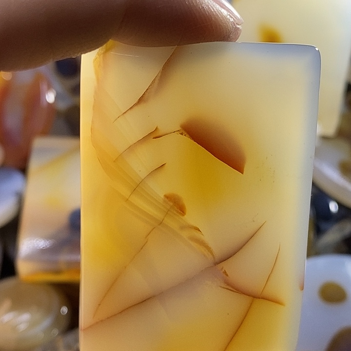 未镶嵌颈饰玛瑙/玉髓啊*