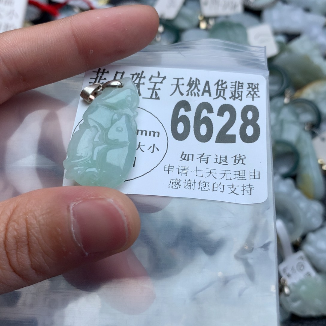 翡翠颈饰未镶嵌6628。