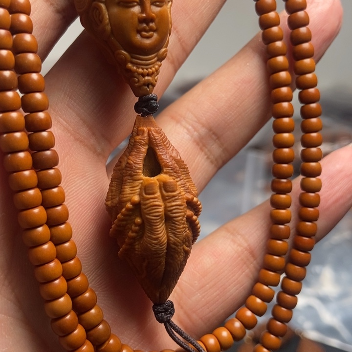 猴头核桃吊坠橄榄