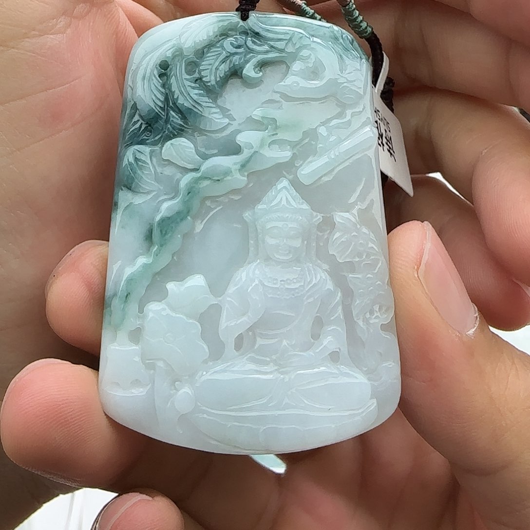 翡翠未镶嵌颈饰久**感翡翠