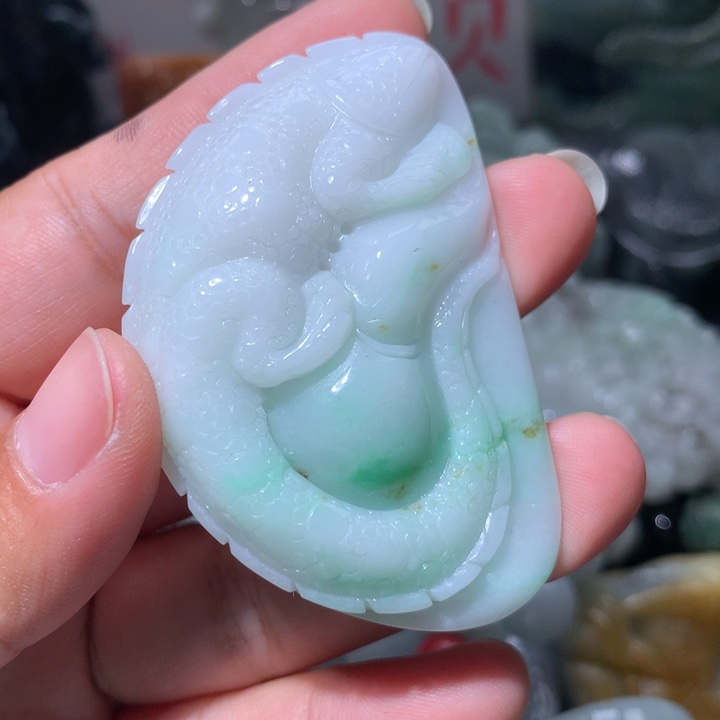 翡翠未镶嵌颈饰保真天然A货翡翠