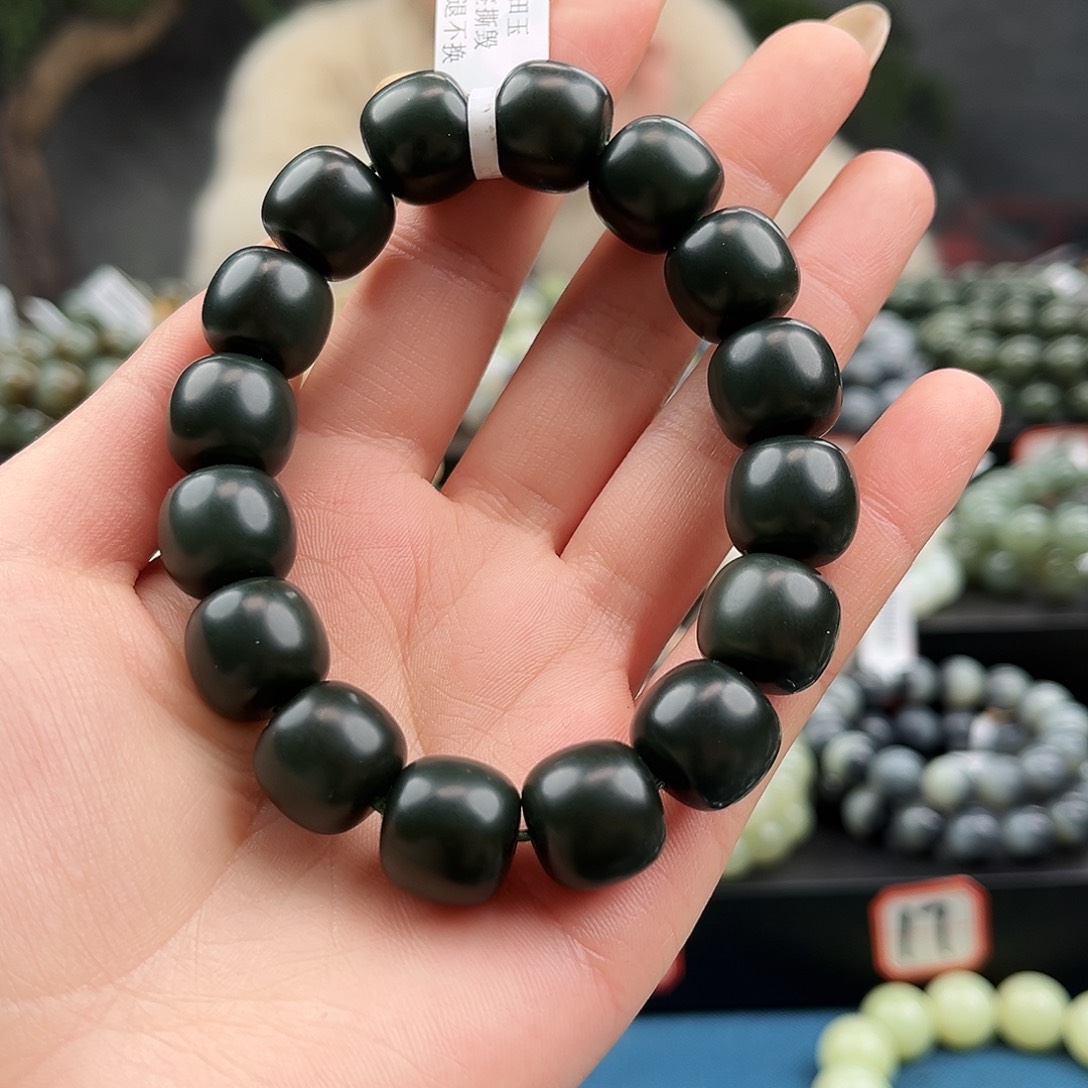 和田玉未镶嵌手链