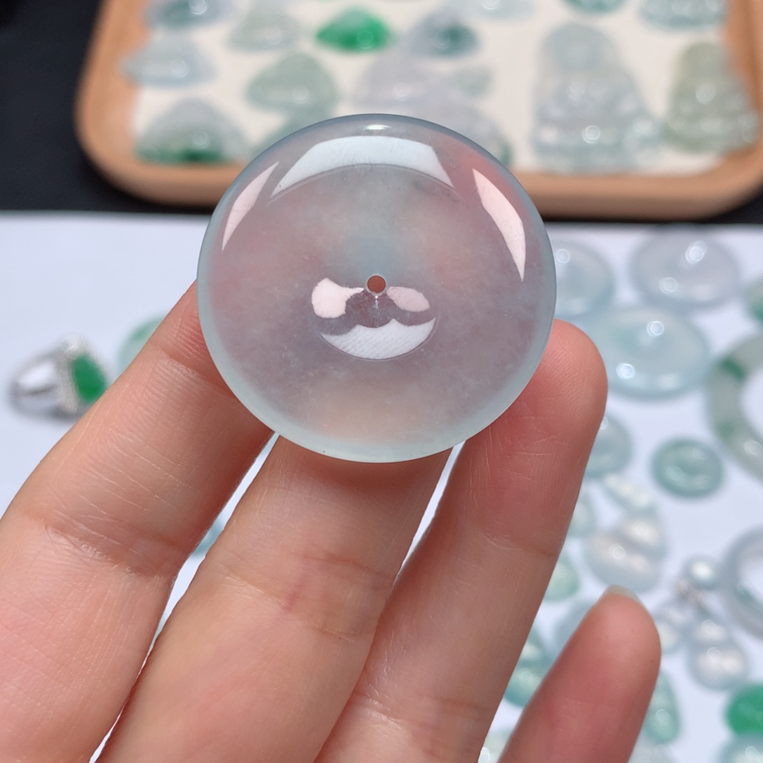 翡翠颈饰未镶嵌冰种大平安扣