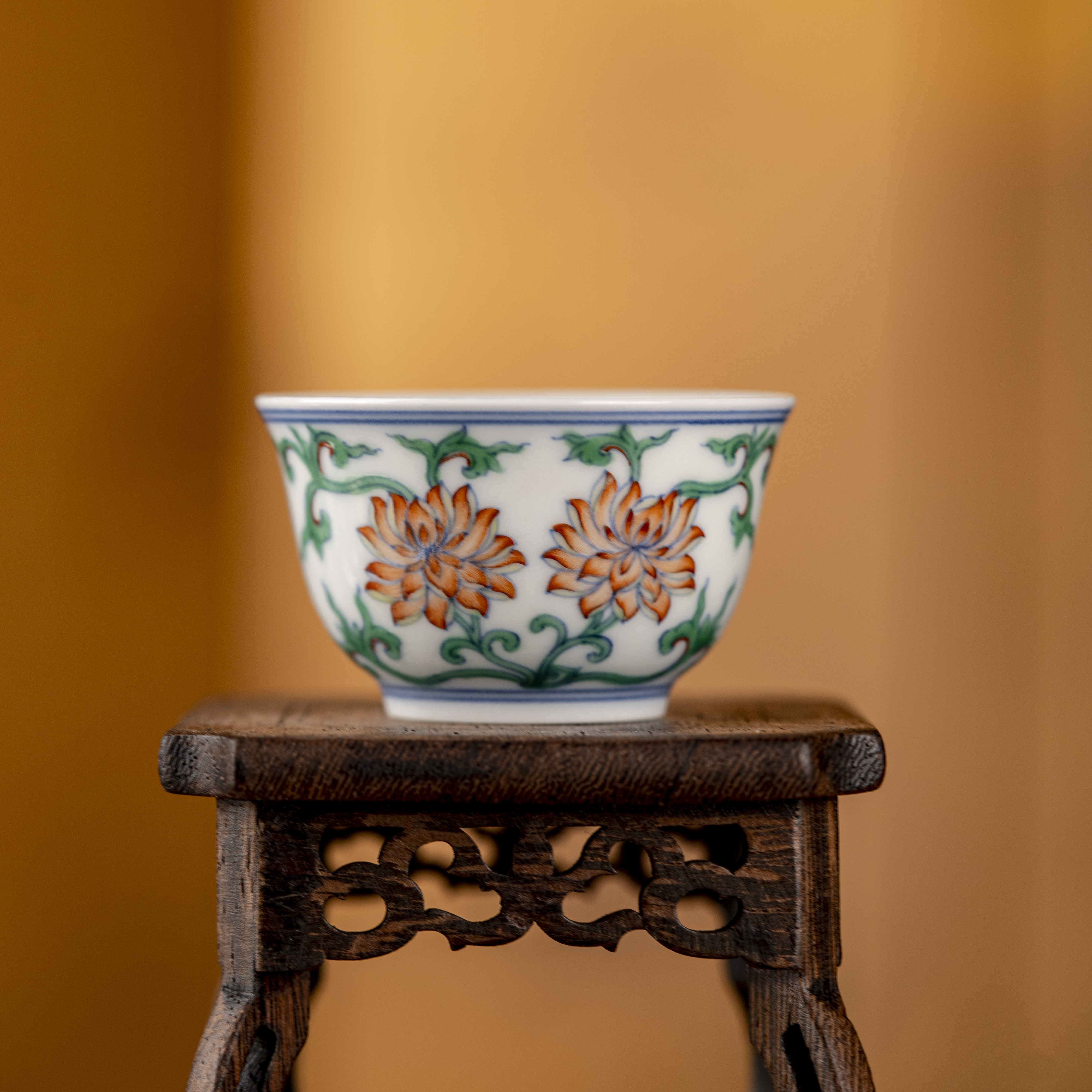 睿延斋-仿乾隆斗彩并蒂莲纹杯